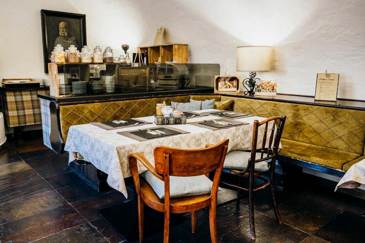 ホテル Der Eberhard - Wohnen & Essen Bei Ilse ザンクト・ミヒャエル・イン・オーバーシュタイアマルク エクステリア 写真